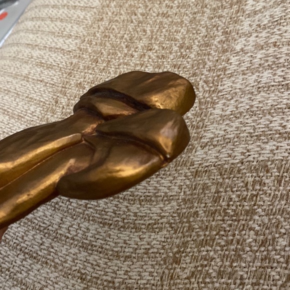 Vintage praying hands wall art - Picture 9 of 10